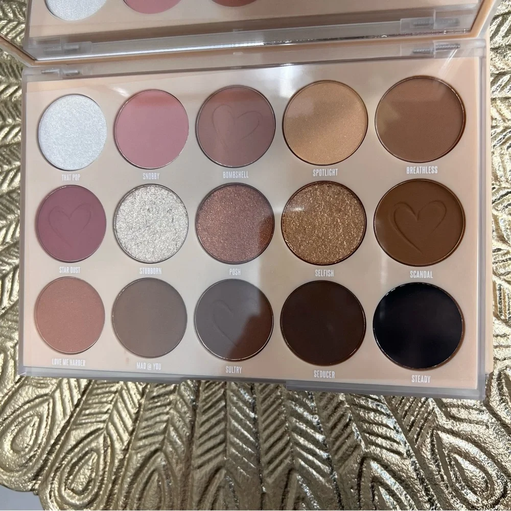 NWB NUDE X SHADOW PALETTE‎